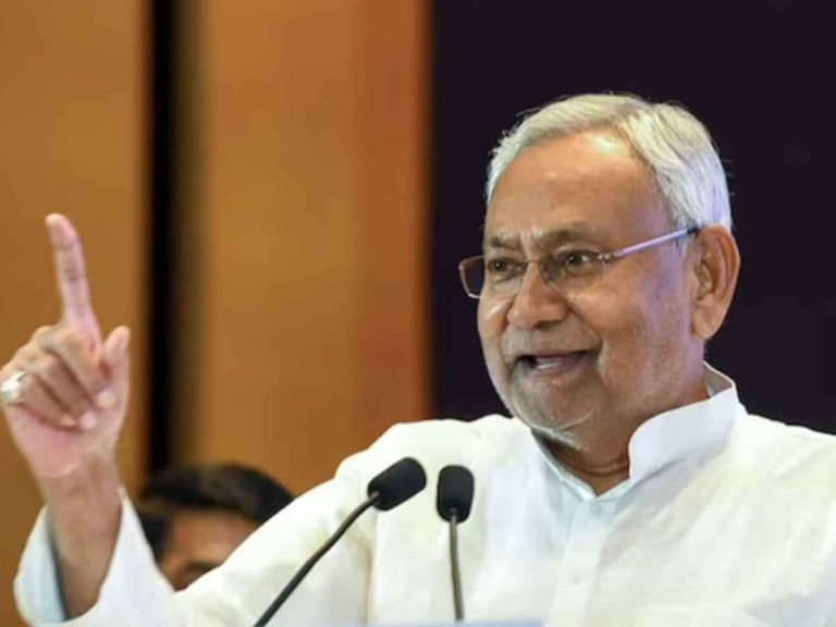 Nitish Kumar Takes Stinging Swipe At RJD During Rally