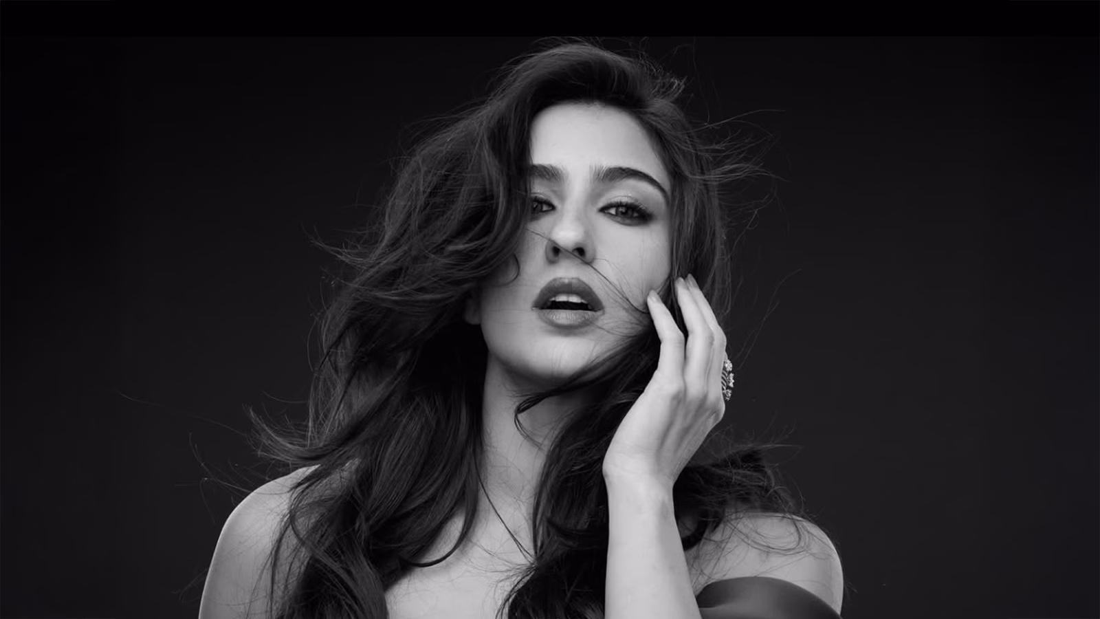 Sara Ali Khan on Trolling, Mental Filters, and Embracing Her “Mini-Drama” Moments