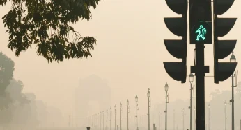 Delhi Air Quality In ‘Very Poor’ Category, Wakes Up To Toxic Layer Of Smog