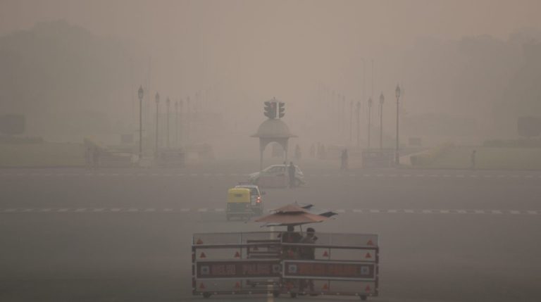 Delhi AQI 999 Claims Go Viral, But Official Data Remains Below ‘Severe’