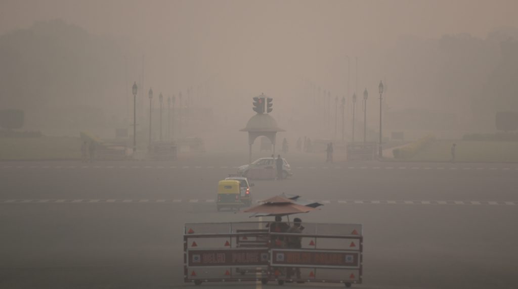 Delhi AQI 999 Claims Go Viral, But Official Data Remains Below 'Severe'