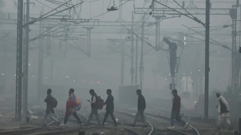 Delhi Air Quality Slightly Improves, Enters 'Poor' Category, AQI At 299
