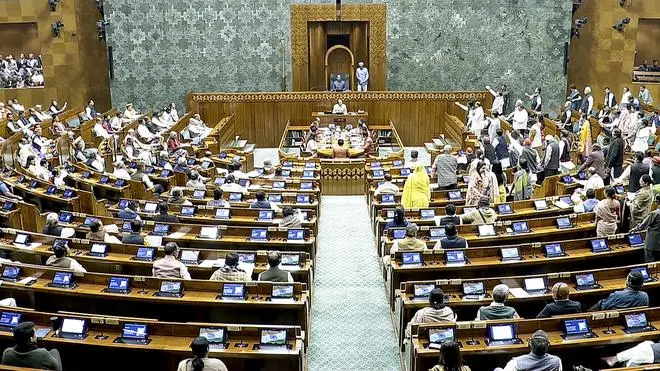 Environment Ministry Addresses Air Quality Standards in Parliament