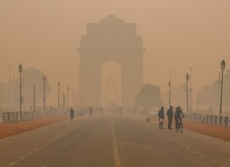 Political Blame Game Escalates as Delhi Pollution Hits “Gas Chamber” Levels Political Blame Game Escalates as Delhi Pollution Hits "Gas Chamber" Levels