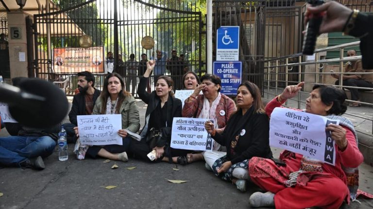 Protests Erupt at Delhi High Court Over Kuldeep Sengar’s Bail In Unnao Rape Case