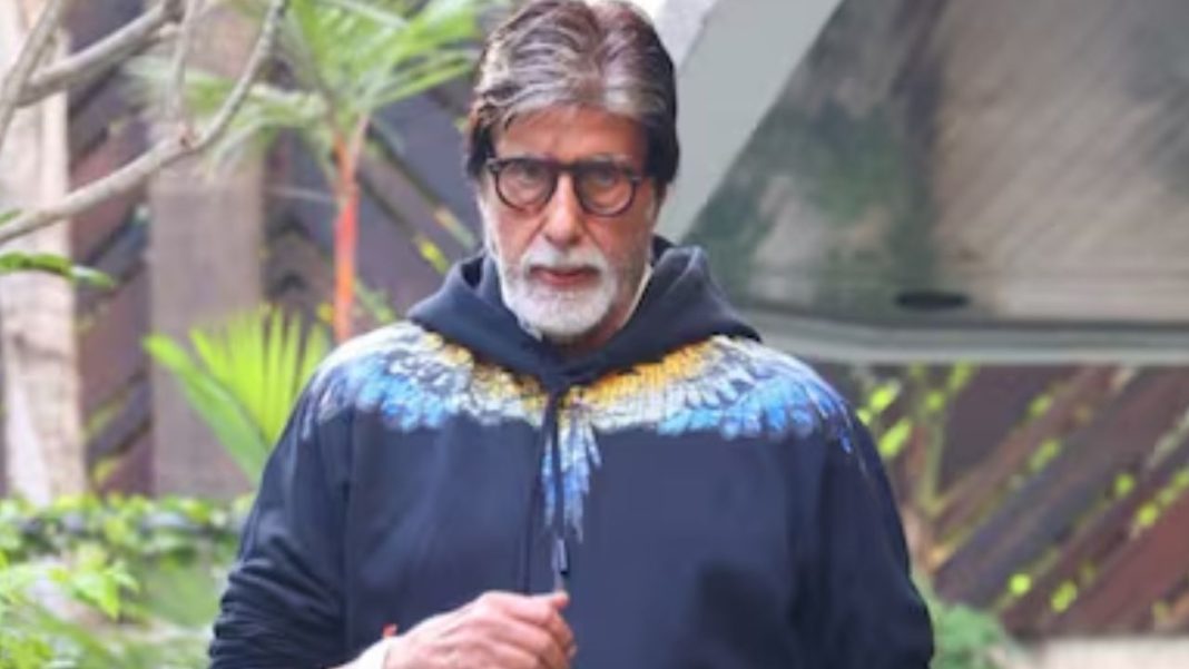 Amitabh Bachchan Mobbed at Event