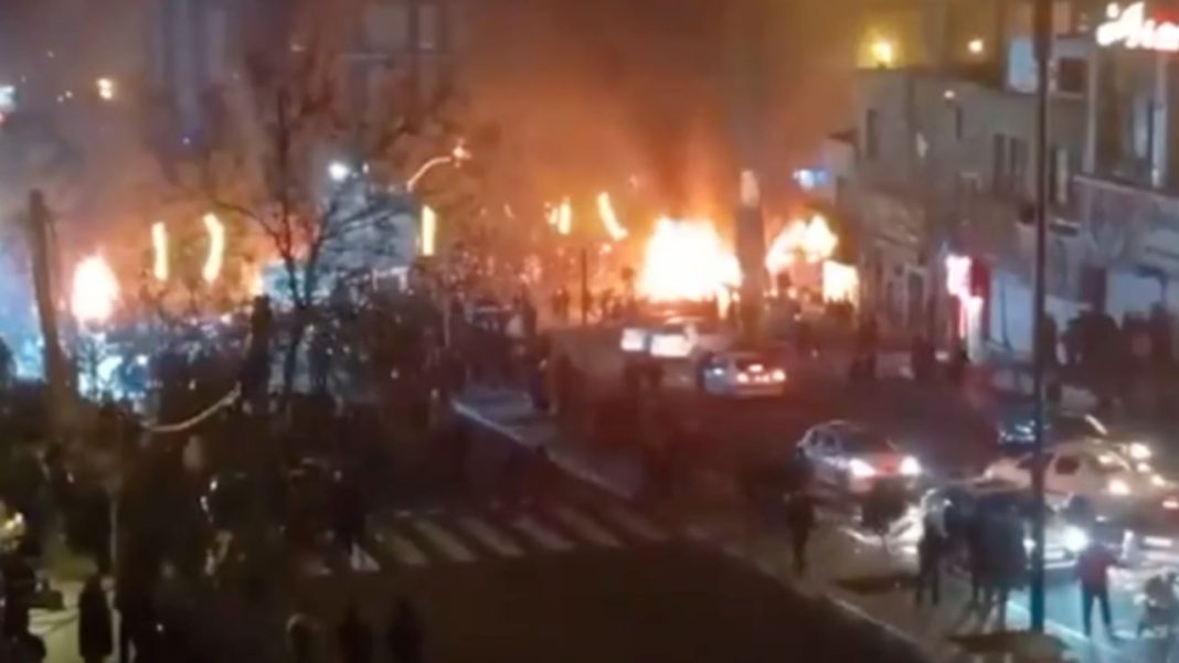 Iran Internet Blackout As Protests Turn Nationwide