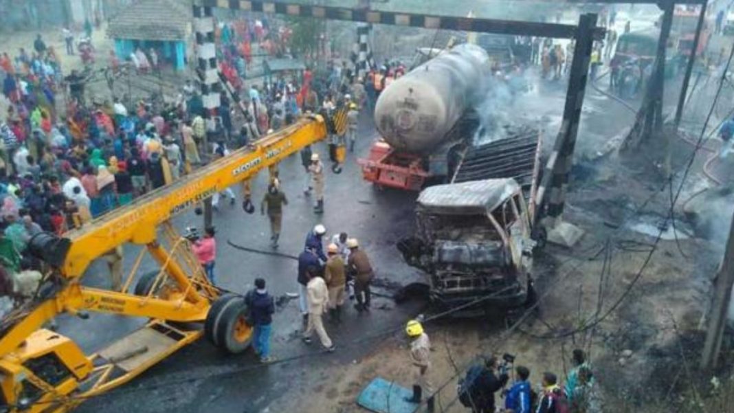 Oil Tanker Blast Triggers Fire Chaos In Howrah
