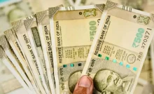 Rupee Plummets To New All-Time Low of 91.81 as US Tariffs and Dollar Demand Stun Markets