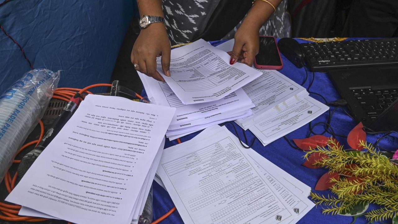 EC Publishes Bengal Voter List