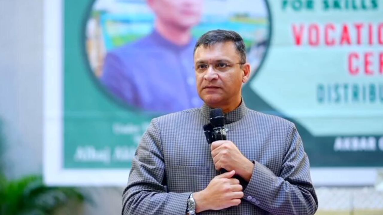 Akbaruddin Owaisi Targets BJP, Congress