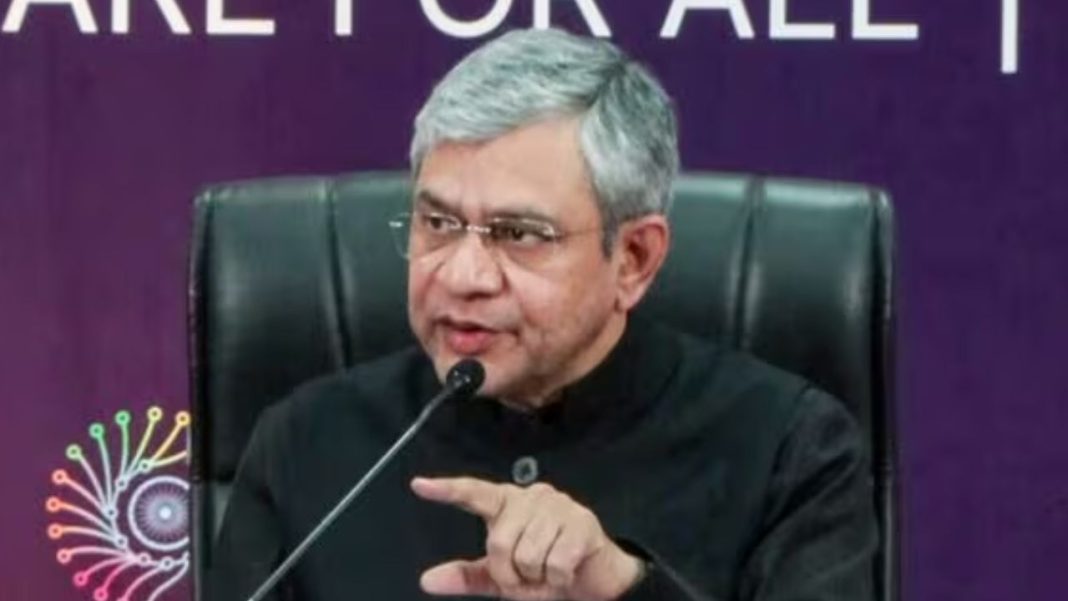 Govt Weighs Age Curbs on Social Media