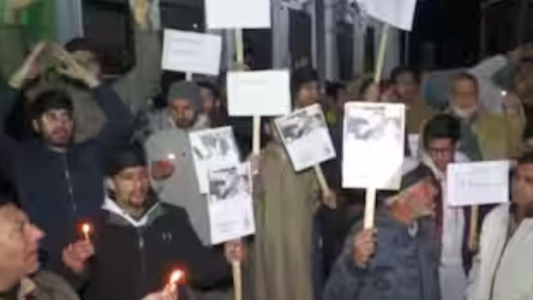 Shia Community Holds Candle March After Islamabad Blast