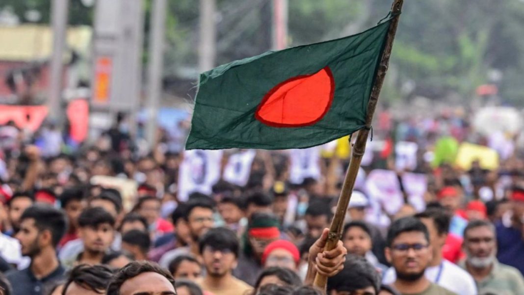 Violence, Cash Seizures Mar Bangladesh Polls