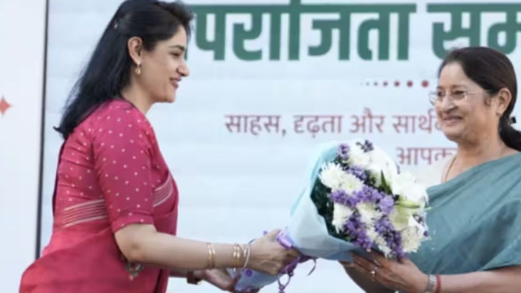 Aparajita Samman Honours Women