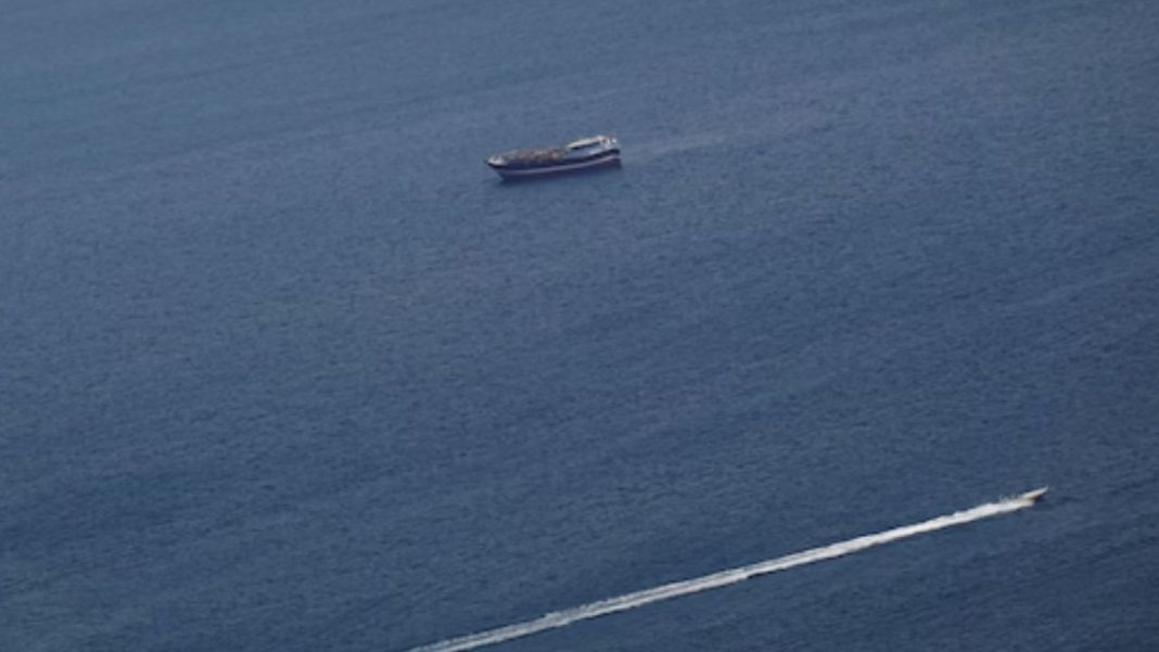 US Destroys Iranian Boats Near Hormuz