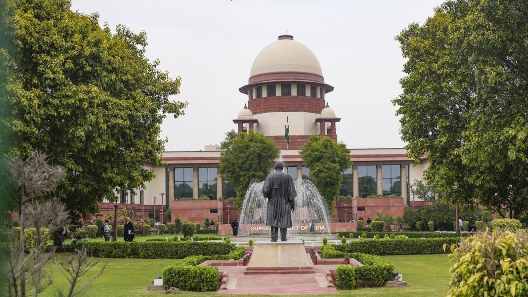 Supreme Court Hesitant to Intervene in Five-Year Law Course Debate