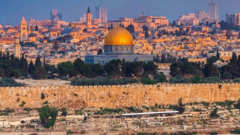 Faith Restored: Al-Aqsa Mosque Reopens in Jerusalem After 40-Day Closure