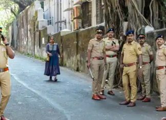 Amravati “Love Trap” Case: SIT Formed After 19-Year-Old Arrested For Blackmailing 180+ Minors Amravati "Love Trap" Case: SIT Formed After 19-Year-Old Arrested For Blackmailing 180+ Minors