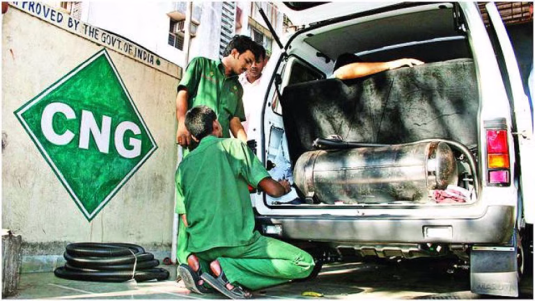 CNG Price Hike: ₹2.50/kg Increase by Torrent Gas Puts Pressure on Auto Drivers