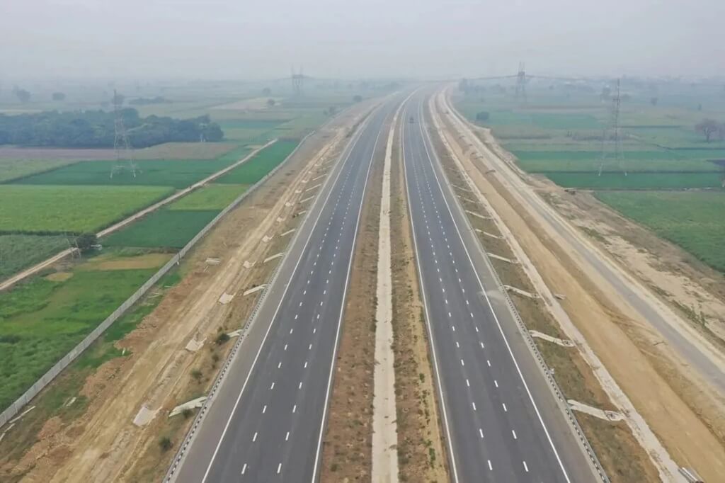 Ganga Expressway To Be Inaugurated Soon: Travel From Meerut To Prayagraj In 5 Hours, Fighter Jet Runway Among Key Features