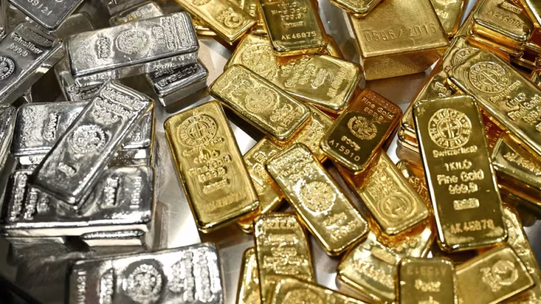 Gold and Silver Prices Dip: Check 22K and 24K Rates for April 20, 2026