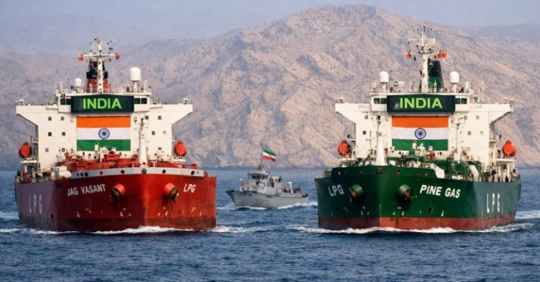 Energy Lifeline: LPG Carrier "Green Asha" Exits Strait Of Hormuz As India Navigates Iran Chokehold