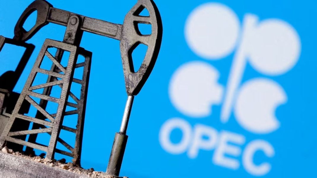 UAE Exits OPEC; Oil-for-Rupee Trade Expected to Surge