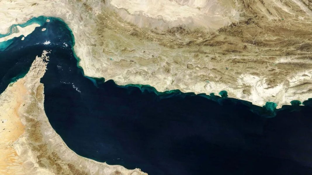 US-China Rift Grows as Hormuz Crisis Escalates