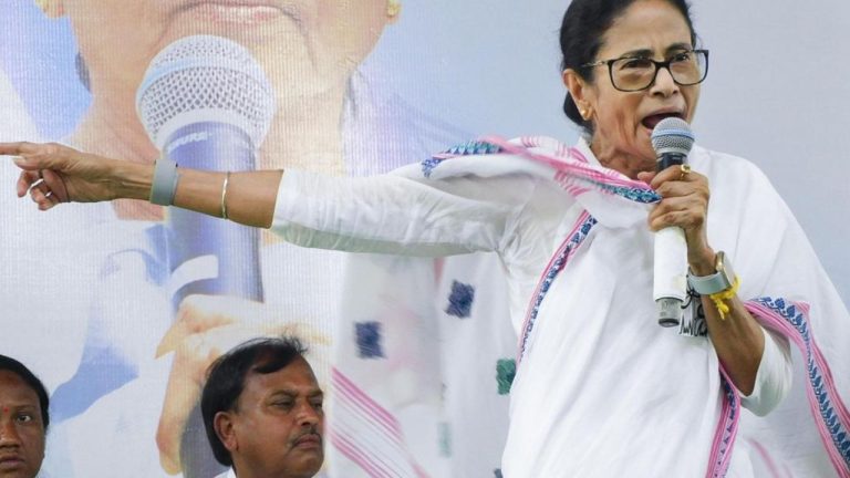 Mamata Banerjee Leads in Bengal Poll