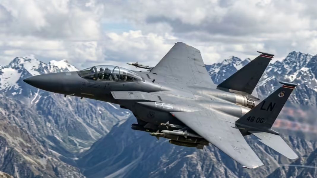 F-15 Crash Triggers High-Risk US Military Operation
