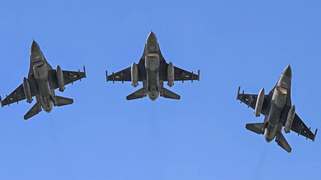 Pakistan Sends Fighter Jets to Saudi Arabia