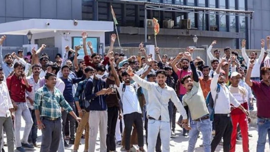 UP Revises Minimum Wages After Noida Protests