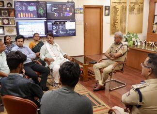 Karnataka CET Controversy: Janeu Row Triggers Political Clash Karnataka CET Controversy: Janeu Row Triggers Political Clash