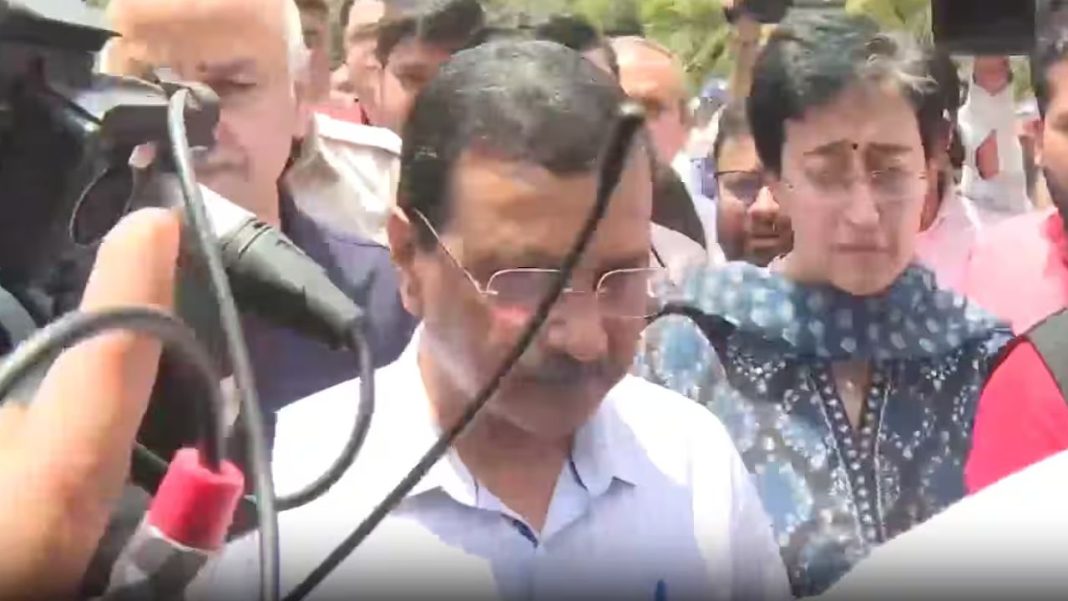 Arvind Kejriwal Leads ‘Satyagraha’ at Rajghat Amid Legal Storm