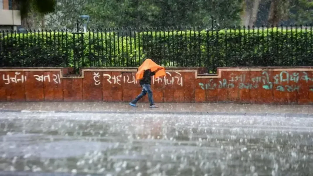 IMD Issues Heavy Rain Alert Across North India, Delhi-NCR To Witness Thunderstorms On April 7–8