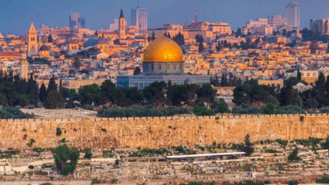 Faith Restored: Al-Aqsa Mosque Reopens in Jerusalem After 40-Day Closure