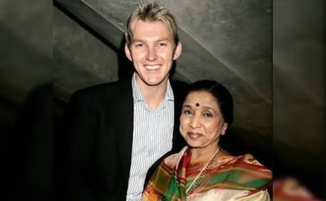 Brett Lee Pays Tribute To Legend Asha Bhosle