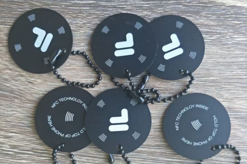 Georgia Tech Researchers Create Battery-Free, Coin-Sized Smart Tags