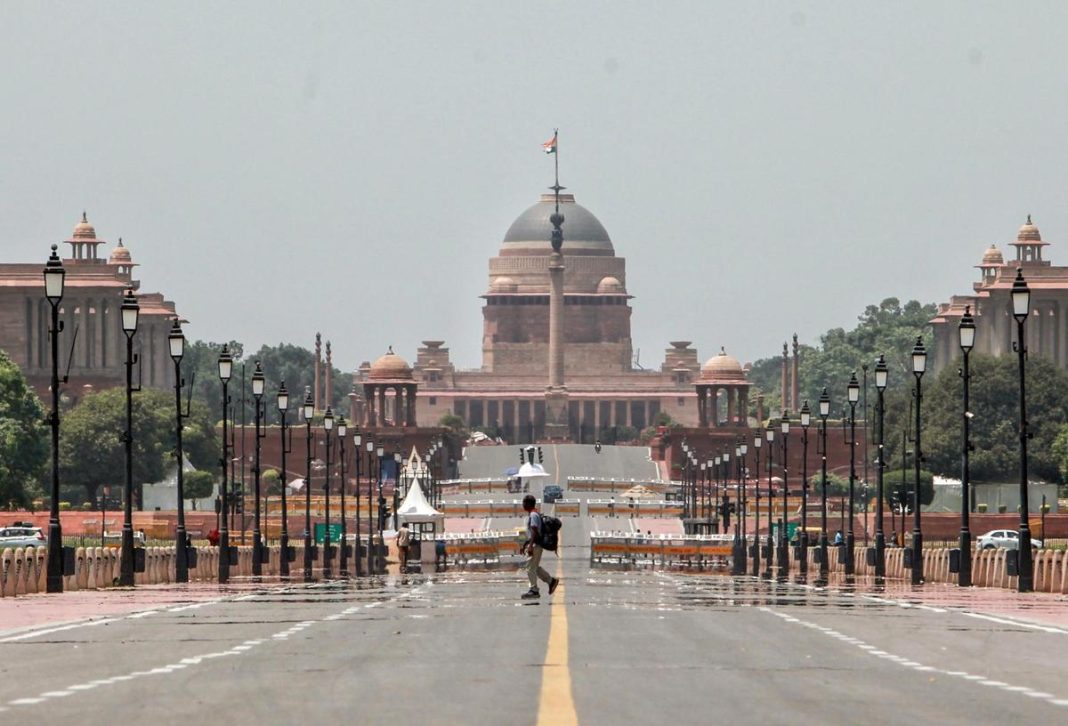 Delhi Temperature Likely To Touch 44 Degree Celsius, IMD Issues Heatwave Alert