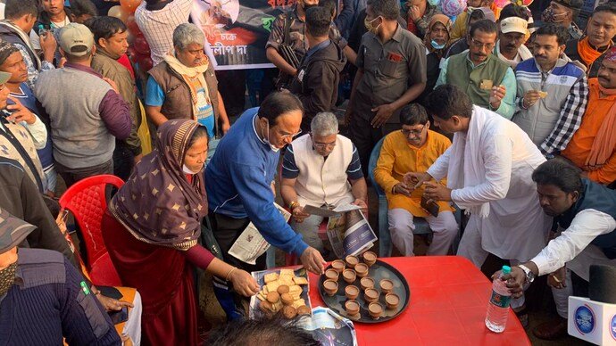 Whispers over Tea: How Kolkata is Talking Politics Ahead of Bengal Elections 2026