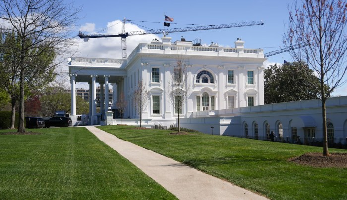 Judge Halts Trump’s $400 Million White House Ballroom Project