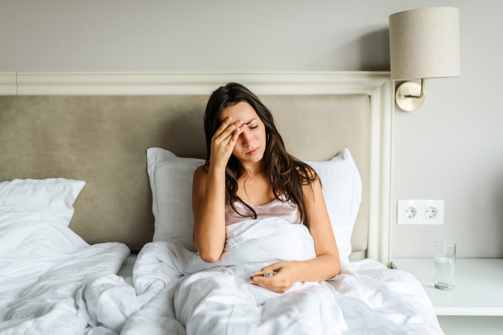 Night Sweats Explained: 7 Common Causes From Infections To Stress You Shouldn’t Ignore