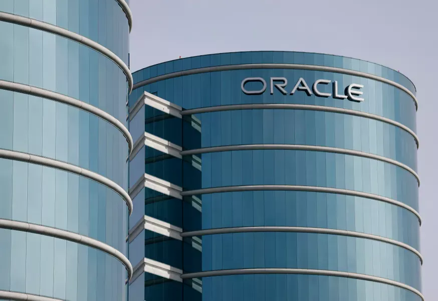Oracle Faces Fierce Backlash: 16,000 U.S. Layoffs Followed By 3,000+ H-1B Visa Petitions