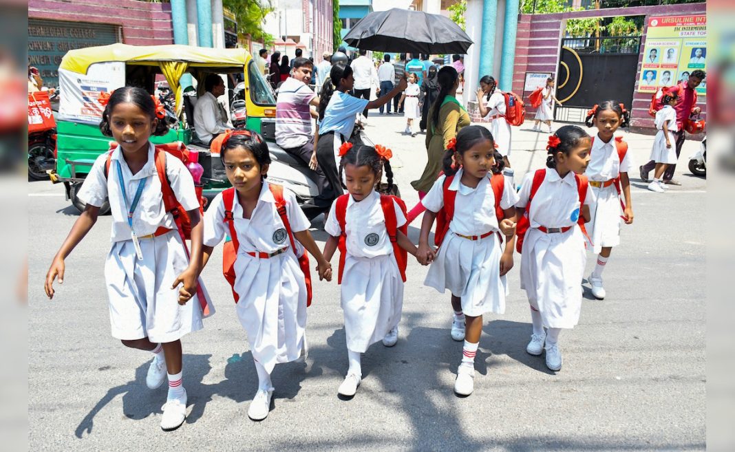 Heatwave Alert: School Schedules Disrupted Across North India (April 2026)