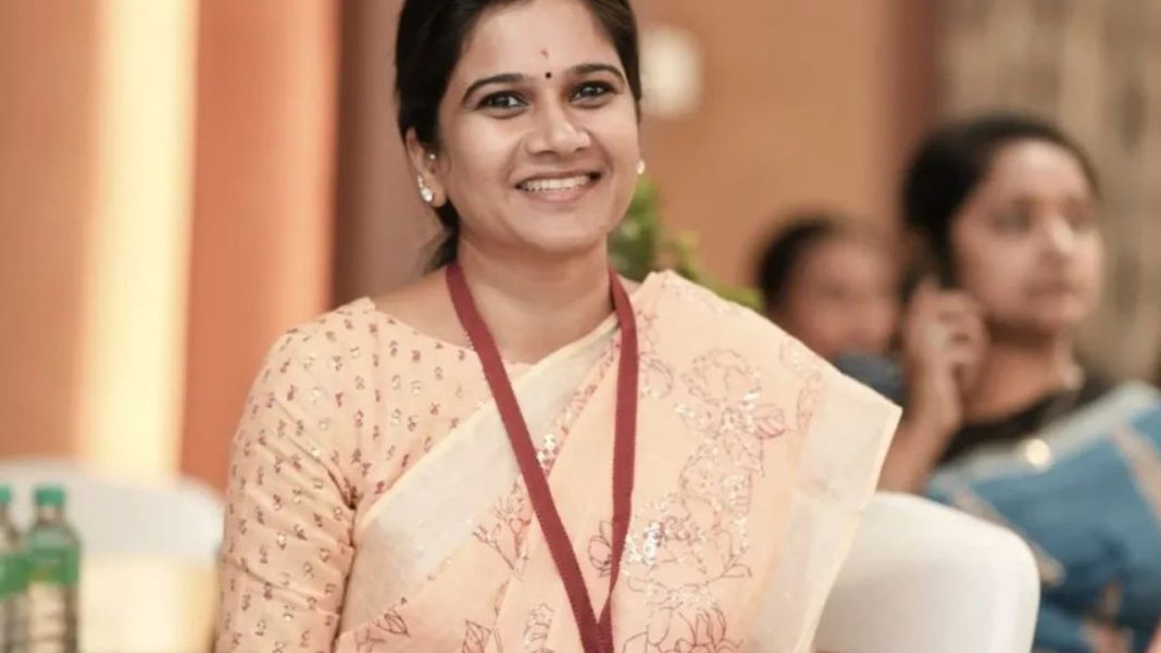 BJP Fields Kirthika Shivkumar From Modakkurichi