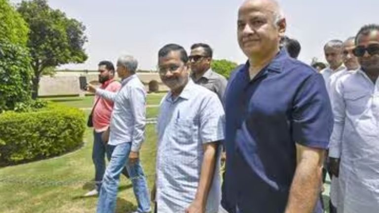 File Reply By Saturday: HC Warns Arvind Kejriwal, Manish Sisodia