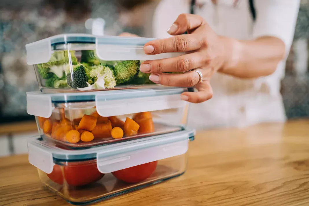 You May Be Eating Plastic Daily: 5 Ways Microplastics Enter Your Meals and How to Fix Your Kitchen