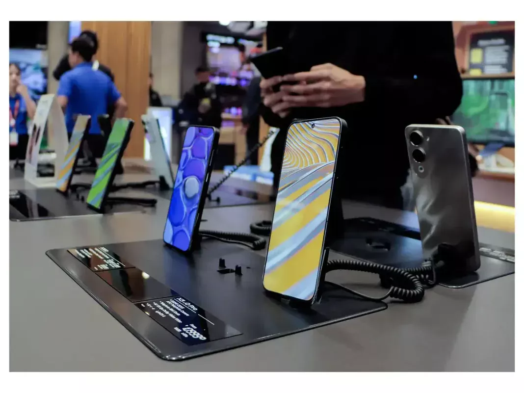 AI Now Drives Smartphone Buying In India: 89% Users Influenced By Smart Features