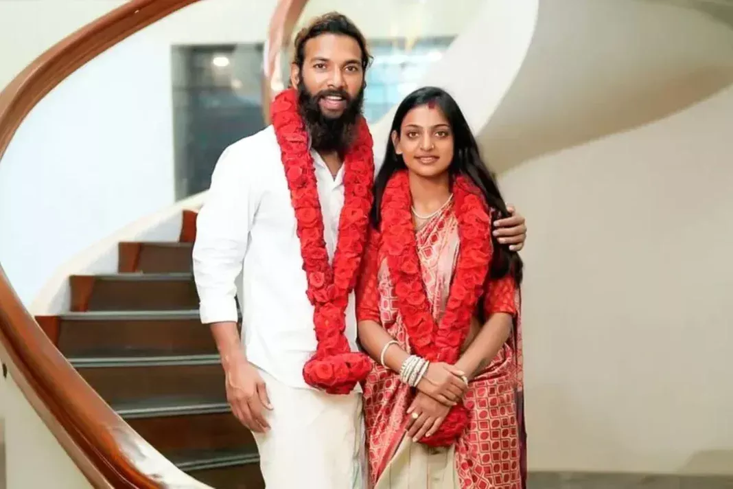 Kumbh Viral Star ‘Monalisa’ Allegedly Found To Be Minor; FIR Filed Against Husband Under POCSO